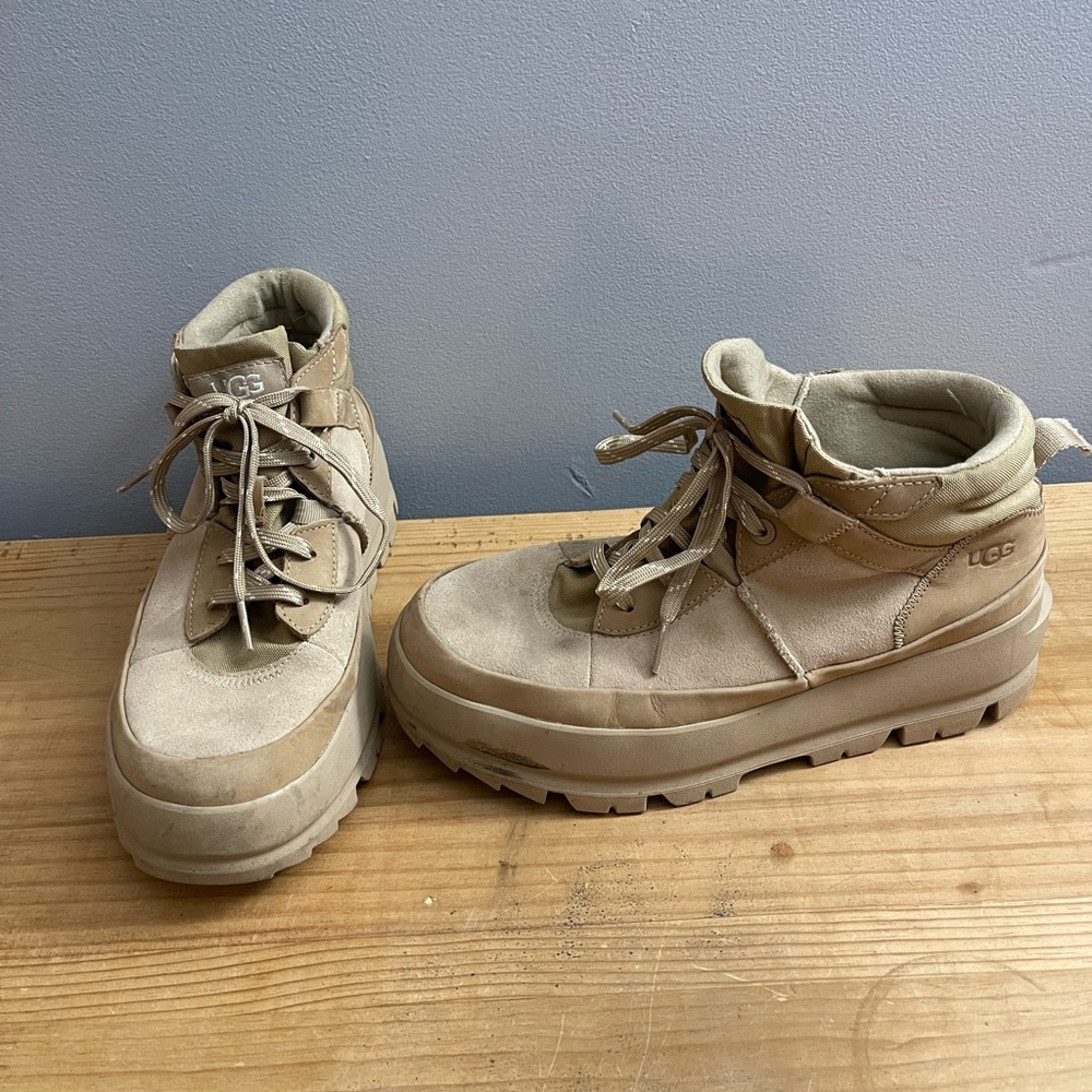 UGG Tan Lace-Up Platform Boots Men’s Size 7.5